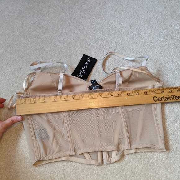 Nwts say what corset tan/beige/nude crop top - Picture 9 of 10